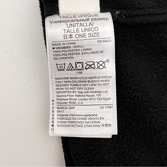 GAP X Disney Mickey Mouse Embroidered Black Neck Gaiter Scarf Kids One Size - Picture 7 of 10